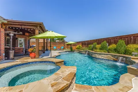 374 Spring Meadow Dr, Fairview, TX 75069
