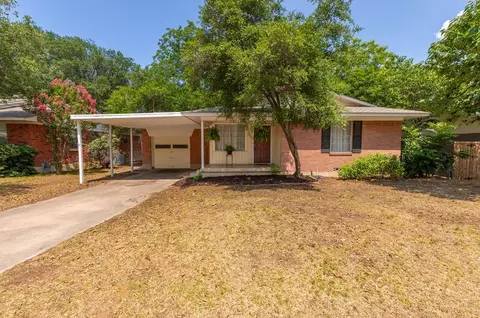 1904 Boyd St, Denton, TX 76209