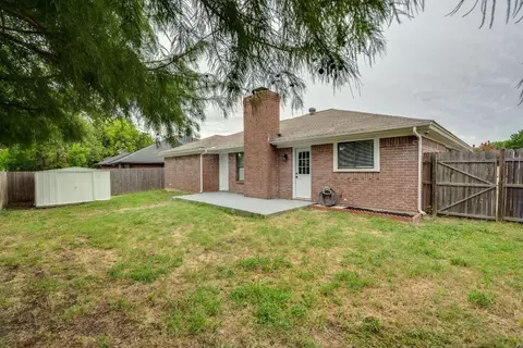 7754 Crossbow Ct, Watauga, TX 76148 photo 5