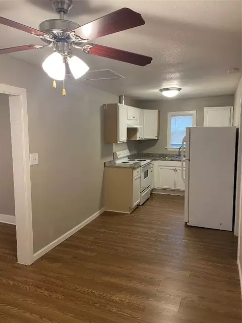Kitchen - 308 N Pine St, Comanche, TX 76442 photo 3 of 3