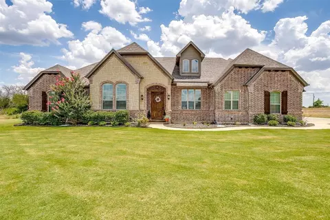 103 Deer Grove Trl, Azle, TX 76020
