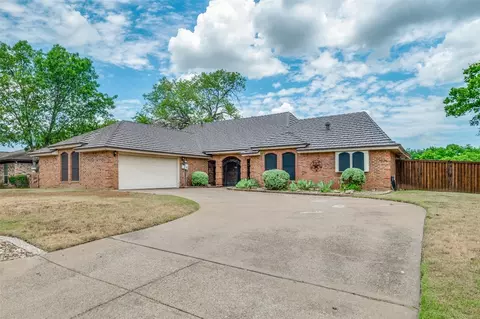 5513 Aspen Ln, Fort Worth, TX 76112