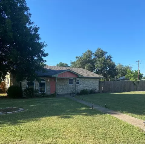 1013 W Gray, Olney, TX 76374