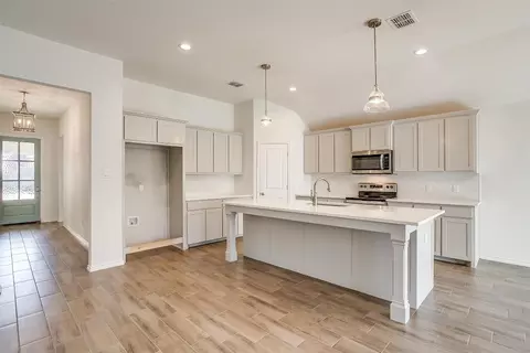 9952 Mescalbean, Crowley, TX 76036