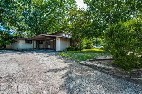 2520 Andrea Ln, Dallas, TX 75228