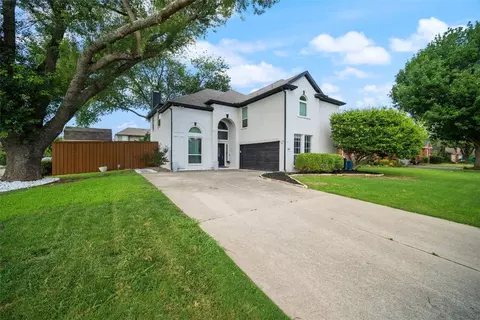 800 Snapdragon Ln, Plano, TX 75075