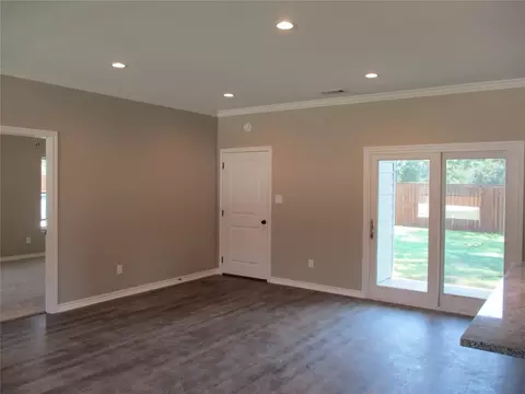 162 Pine St, Emory, TX 75440 photo 8