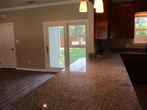 162 Pine St, Emory, TX 75440 photo 9