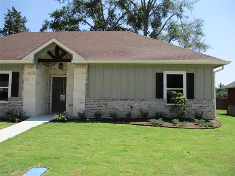 162 Pine St, Emory, TX 75440 photo 5
