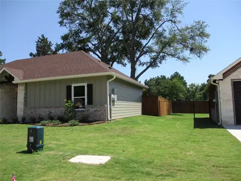 162 Pine St, Emory, TX 75440 photo 4