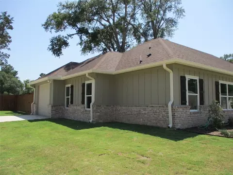 162 Pine St, Emory, TX 75440 photo 2