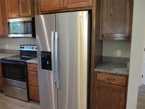162 Pine St, Emory, TX 75440 photo 11