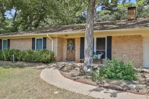 334 Hideaway Ln E, Hideaway, TX 75771