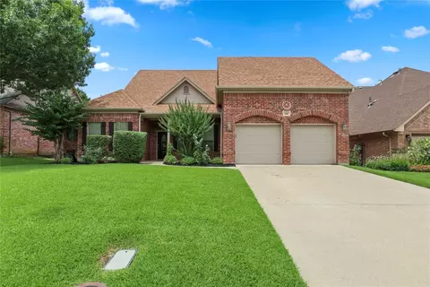 606 Homestead Ln, Grapevine, TX 76051