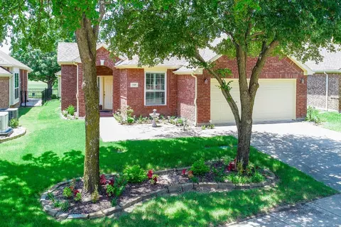 349 Wrangler Dr, Fairview, TX 75069