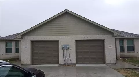 608 N 6th St, Gunter, TX 75058