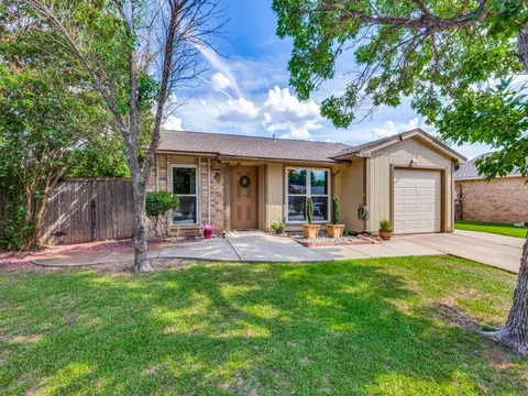 4217 Malone Ave, The Colony, TX 75056
