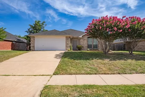 6217 Bentwood Trl, Midlothian, TX 76065