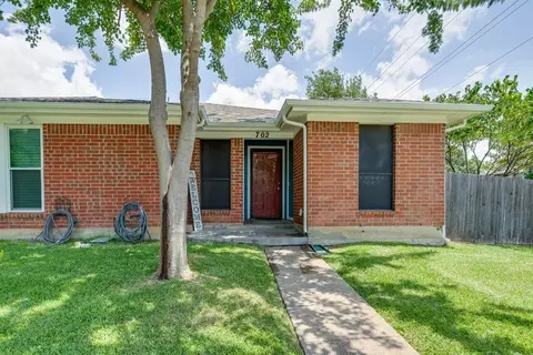 702 Michol St, Grapevine, TX 76051