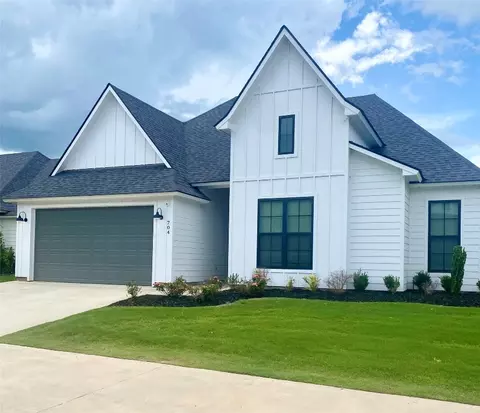 704 Perfect Pl, Bossier City, LA 71111