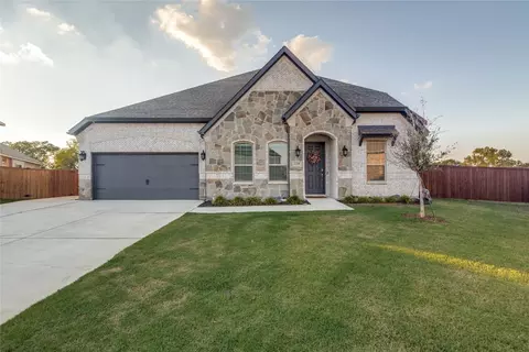1229 Brookview Dr, Justin, TX 76247