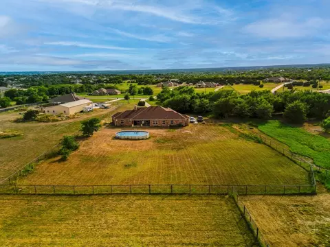 2012 Lyla Ct, Springtown, TX 76082 photo 2