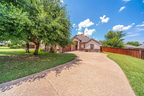 1009 Reata Dr, Weatherford, TX 76087