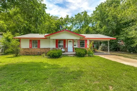407 W Overlook Dr, Kerens, TX 75144