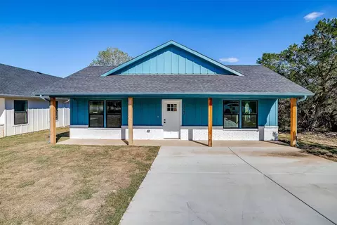 2223 Comet Trl, Granbury, TX 76048