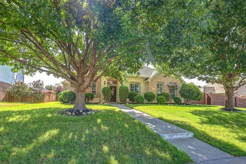 10404 Crawford Farms Dr, Fort Worth, TX 76244