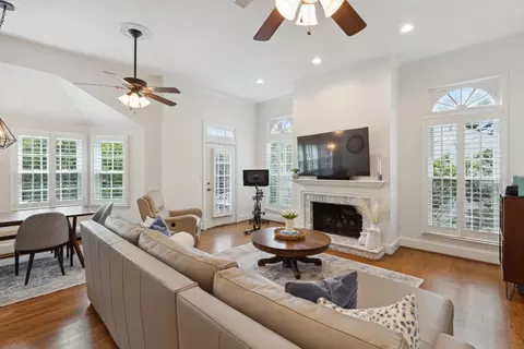 4419 Holland Ave #107, Dallas, TX 75219