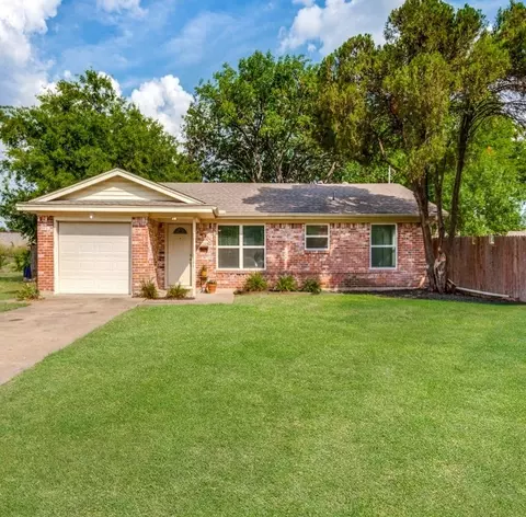 618 Fairview Dr, Richardson, TX 75081
