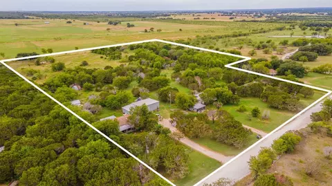 432 Hcr 1221, Blum, TX 76627