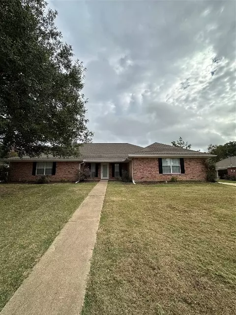 1303 Glenn Alan, Groesbeck, TX 76642