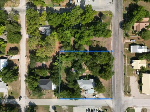 201 W Franklin St, Alvord, TX 76225
