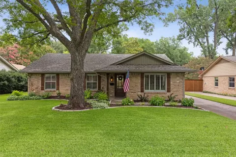 10252 Vinemont St, Dallas, TX 75218