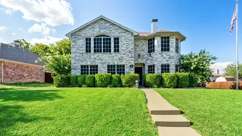 811 Foxwood Ln, Wylie, TX 75098