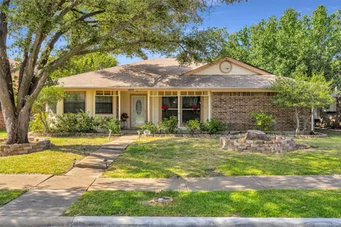626 Brittany Dr, Mesquite, TX 75150