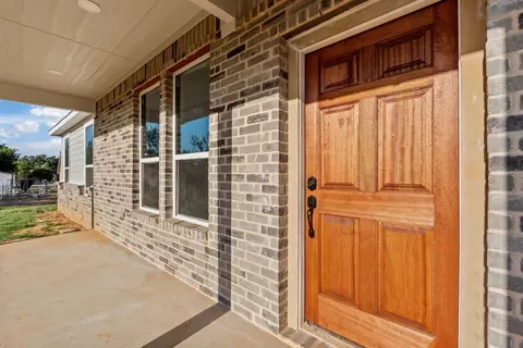 203 Allison Rd, Springtown, TX 76082 photo 3