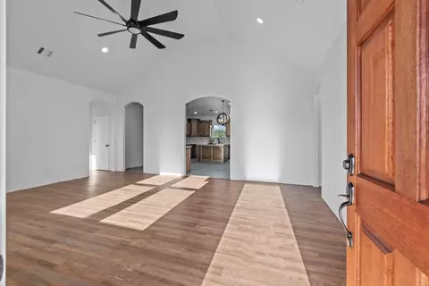 203 Allison Rd, Springtown, TX 76082 photo 4
