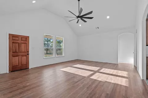 203 Allison Rd, Springtown, TX 76082 photo 6