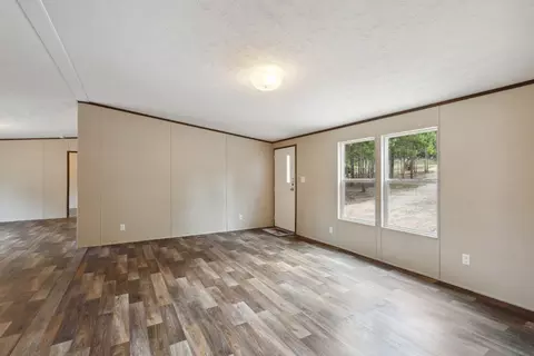 213 Pine Shadows Ln, Bastrop, TX 78602 photo 9