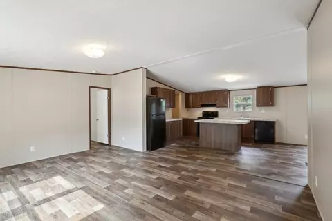 213 Pine Shadows Ln, Bastrop, TX 78602 photo 7