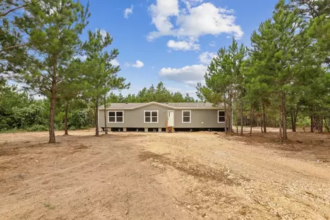 213 Pine Shadows Ln, Bastrop, TX 78602