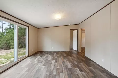 213 Pine Shadows Ln, Bastrop, TX 78602 photo 10