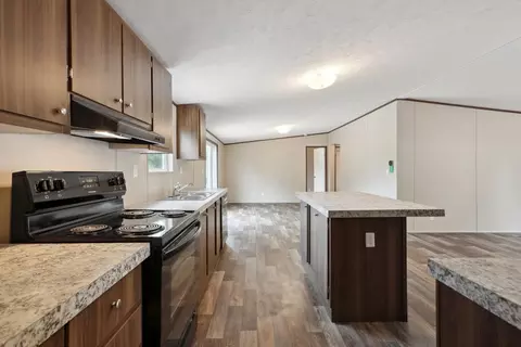 213 Pine Shadows Ln, Bastrop, TX 78602 photo 5