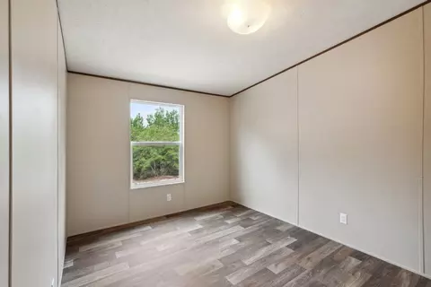 213 Pine Shadows Ln, Bastrop, TX 78602 photo 16