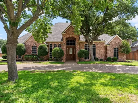 1015 Stratford Pl, Keller, TX 76248