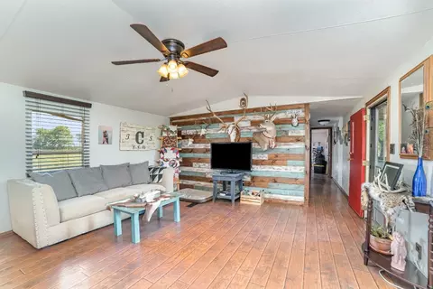 9332 Gregory Rd, Sanger, TX 76266 photo 5