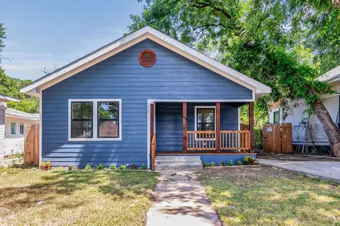 2721 Meadowbrook Dr, Fort Worth, TX 76103